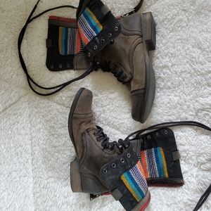 Steve Madden Troopa Comabat Boots